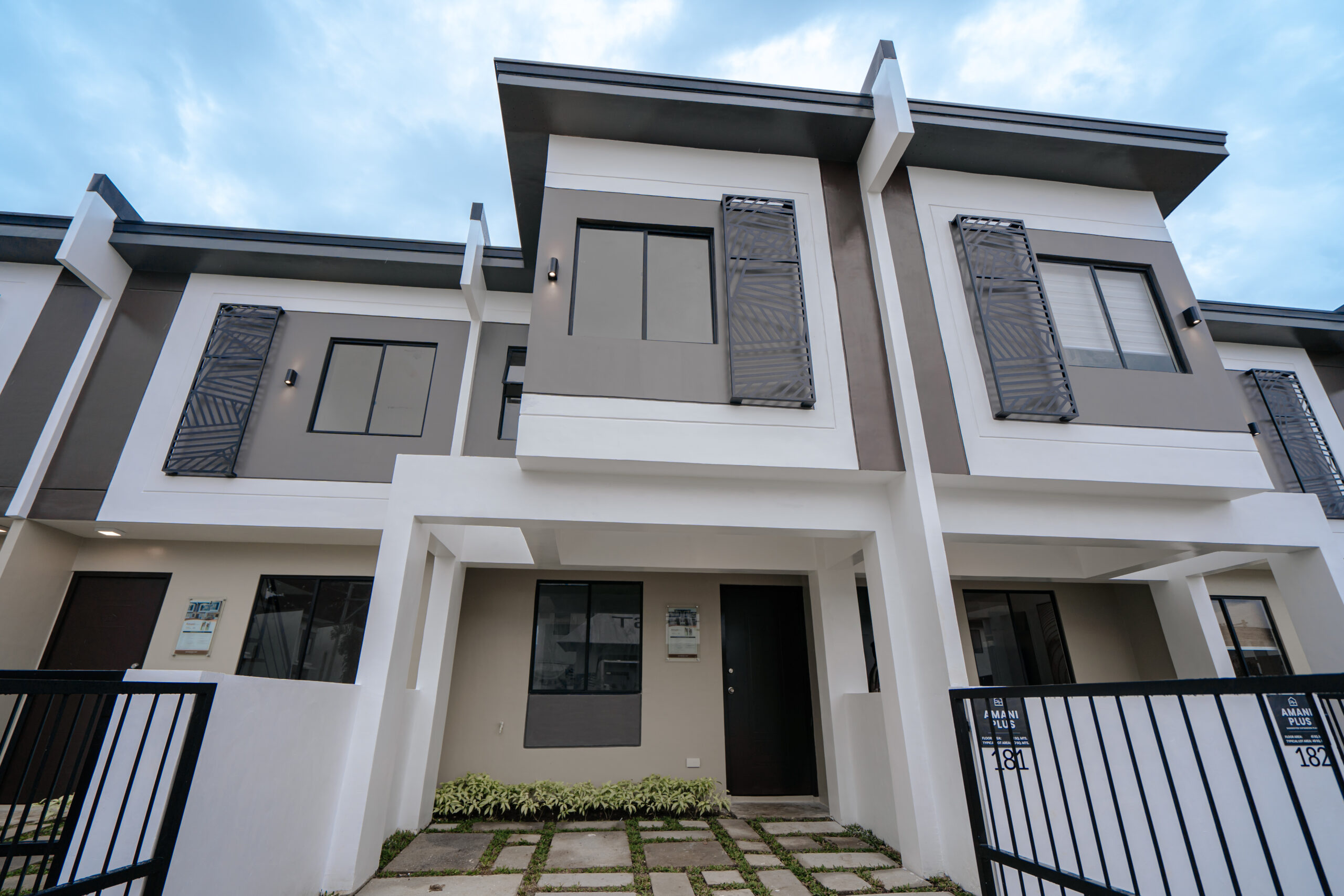 D1-Exterior-4-scaled