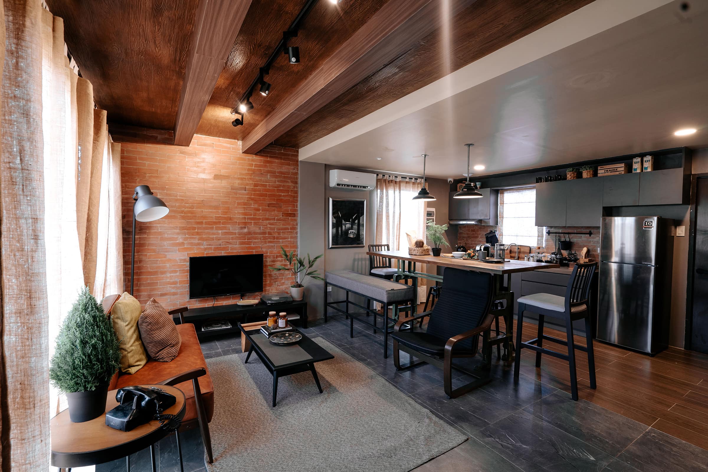 Charles-150-interior-4