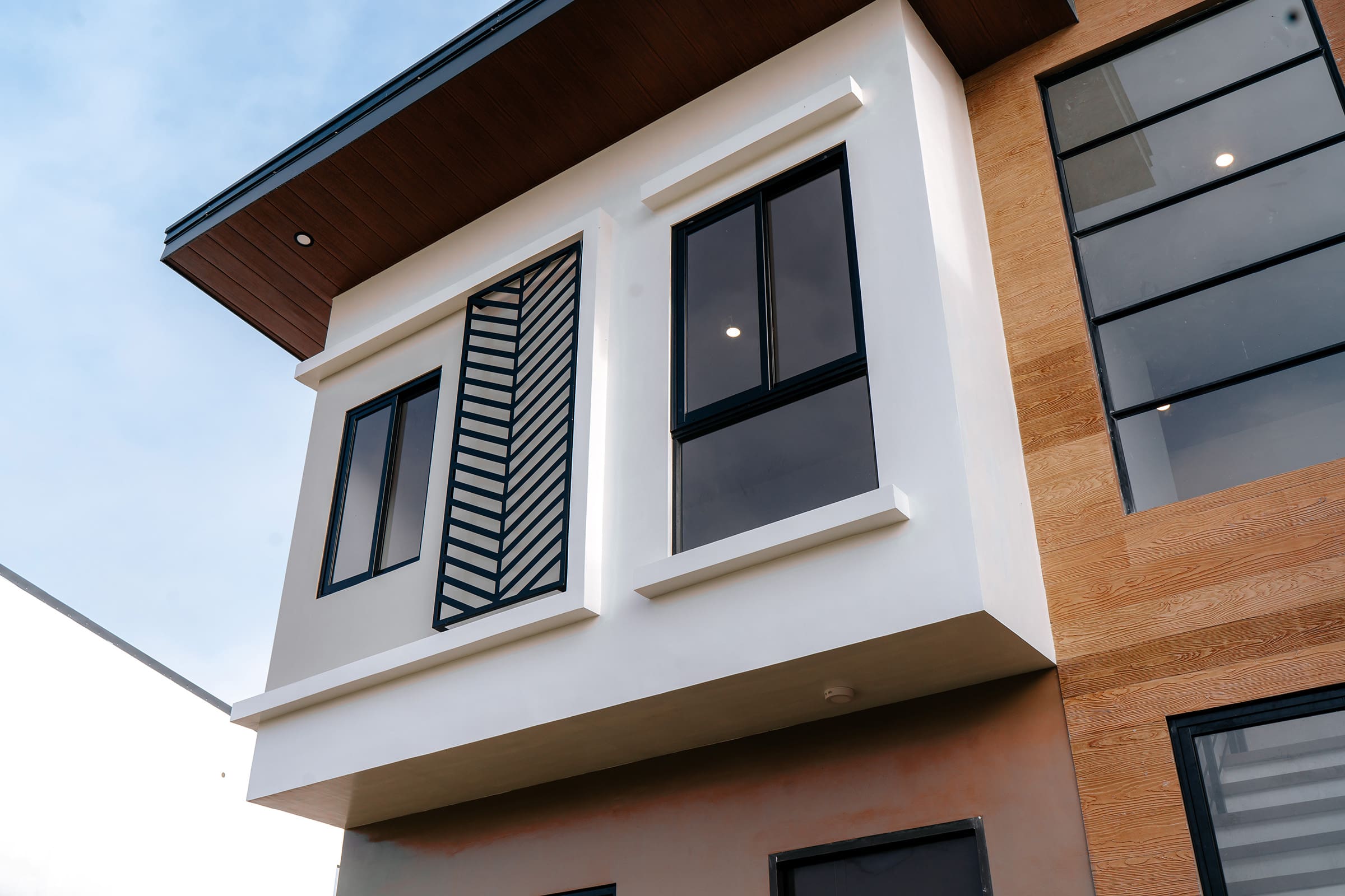 Charles-70-exterior-11