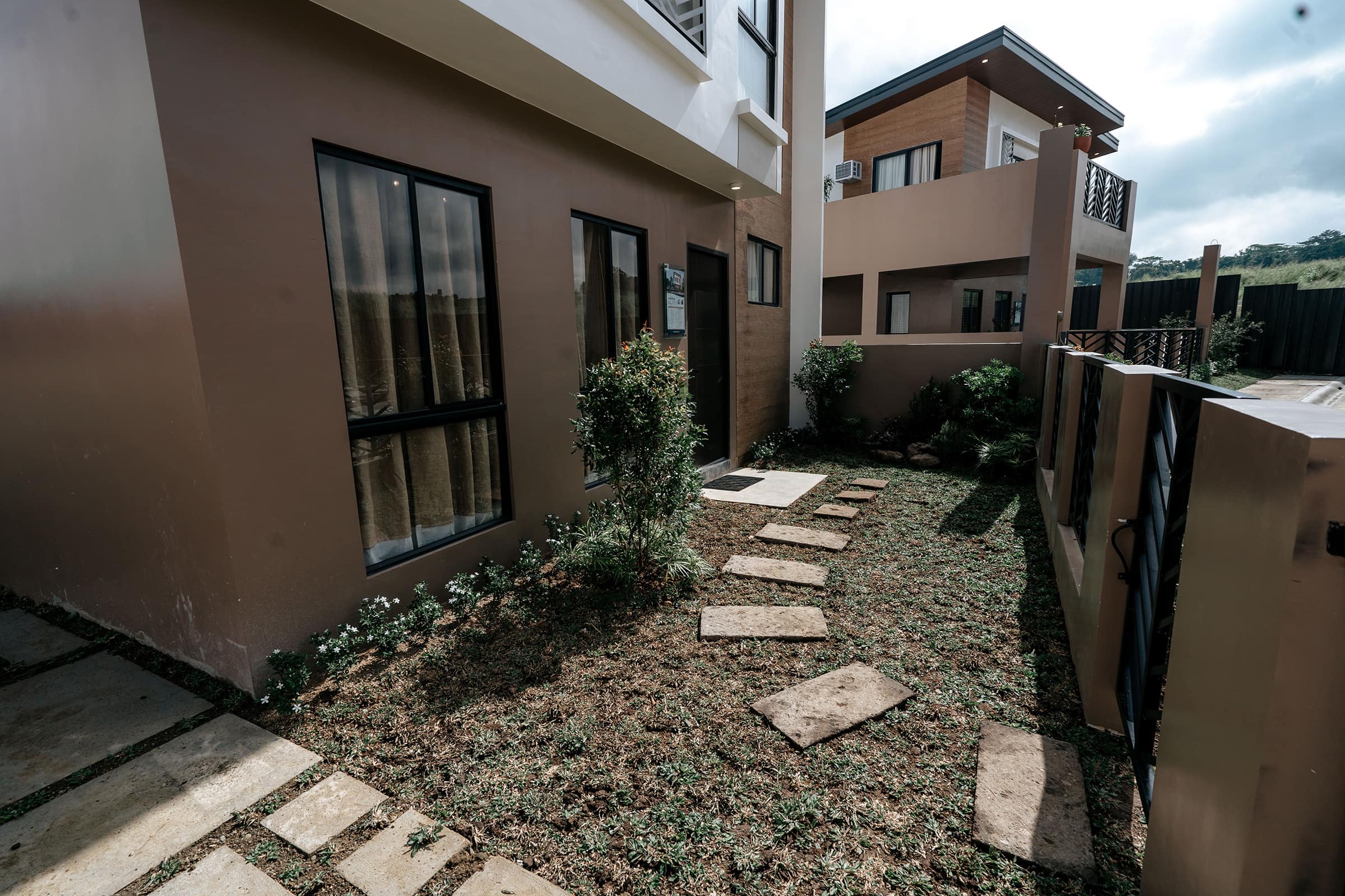 Christie-90-exterior-5