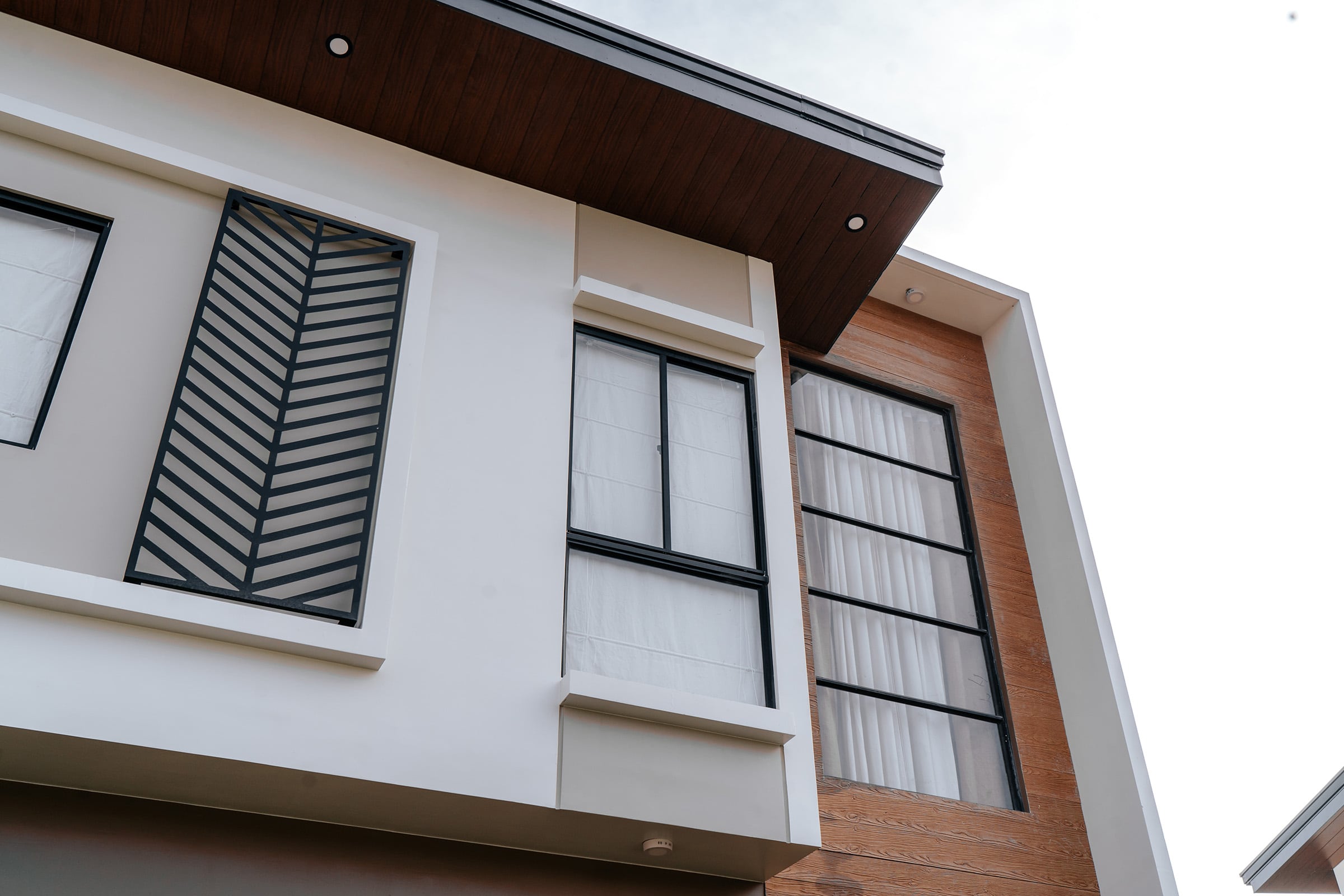 Christie-90-exterior-8