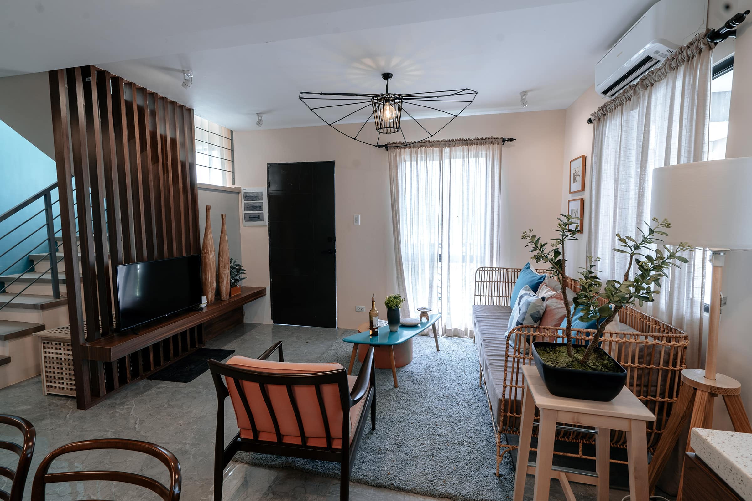 Christie-90-interior-10