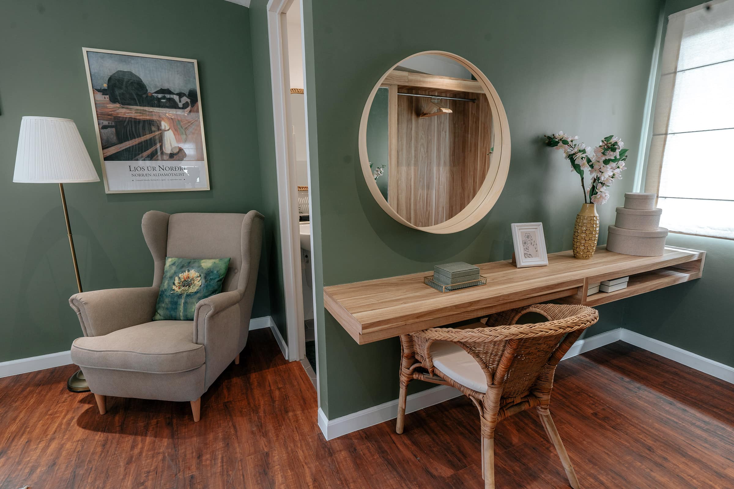 Corin-120-interior-14