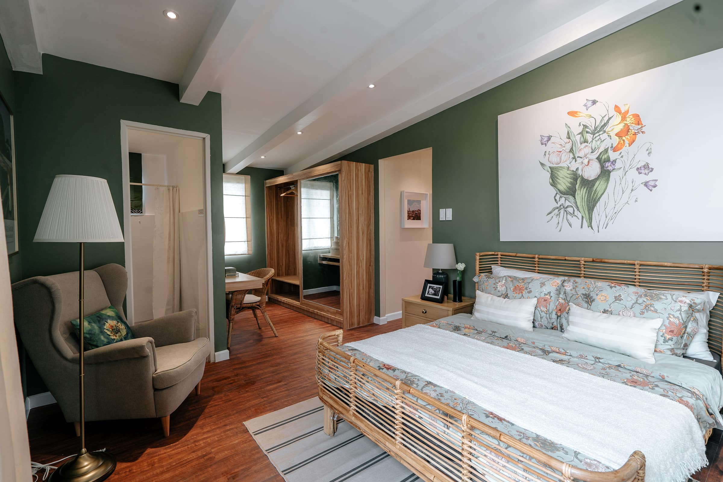 Corin-120-interior-4